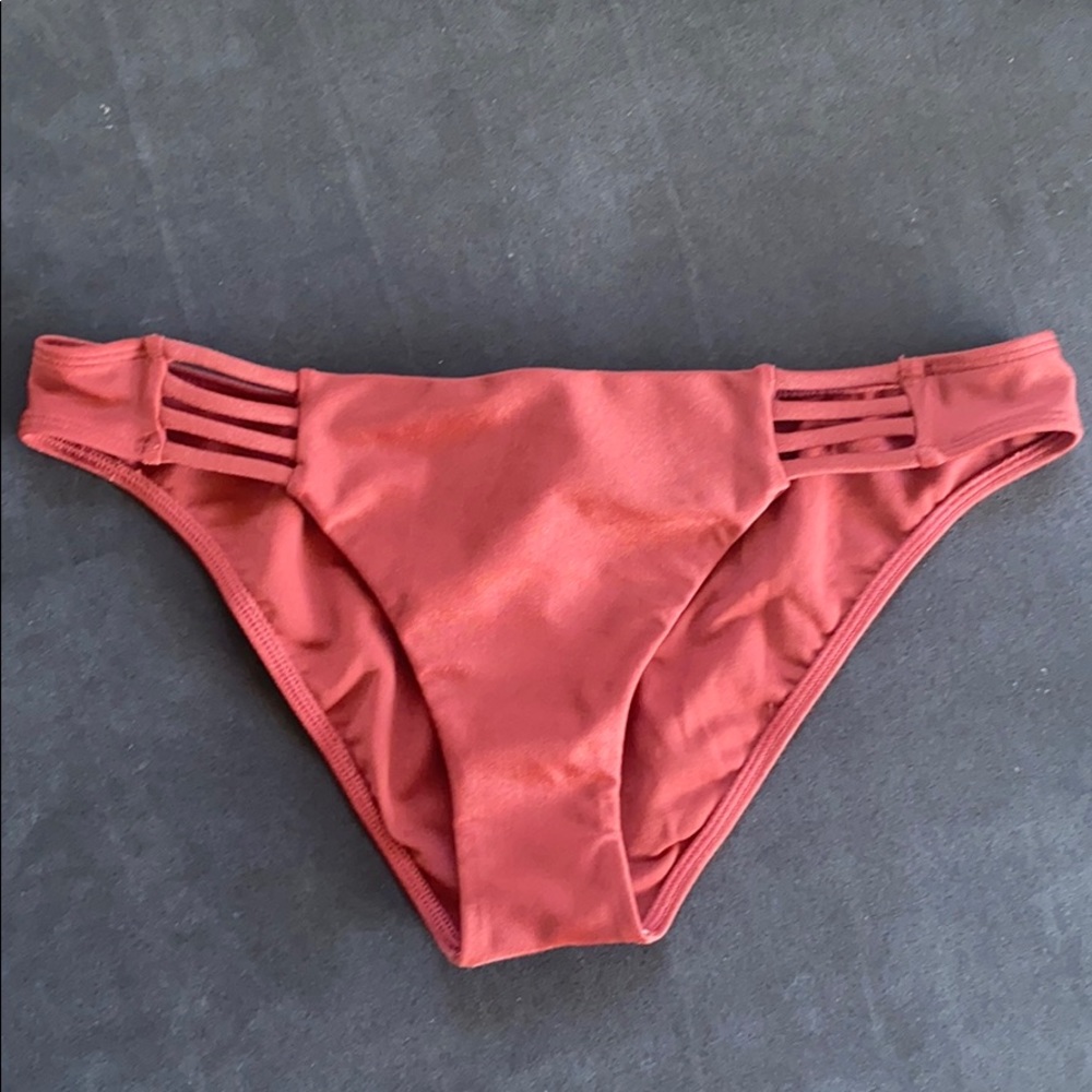 Billabong Medium Coverage (copper color)